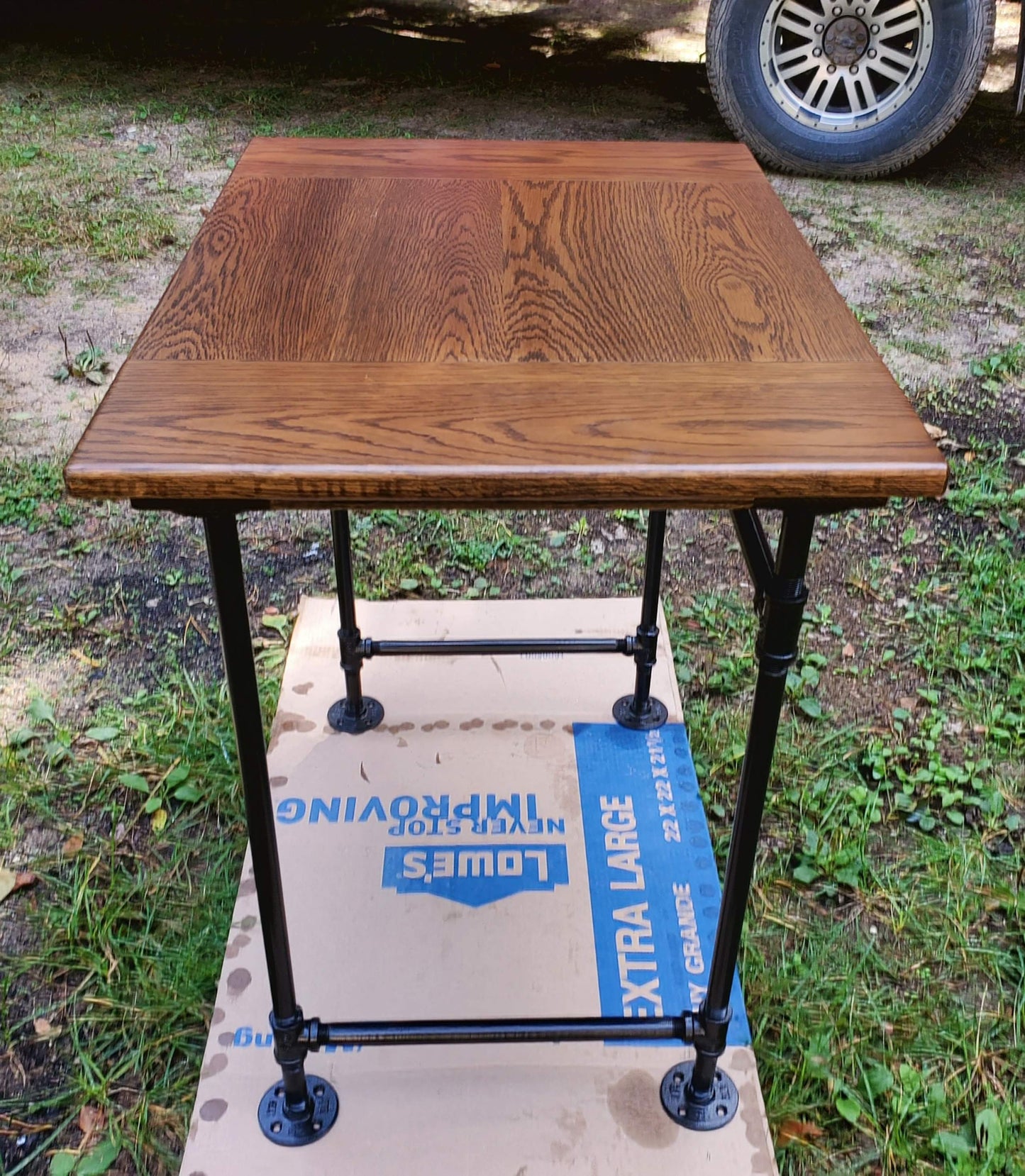 Handmade rustic farm house table oak plank coffee table with industrial black pipe legs farmhouse coffee table